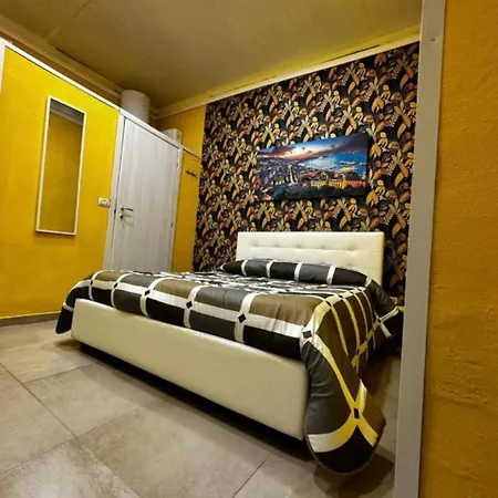 לינה וארוחת בוקר B&B Spaccanapoli A Due Passi Da Via Tribunali נאפולי